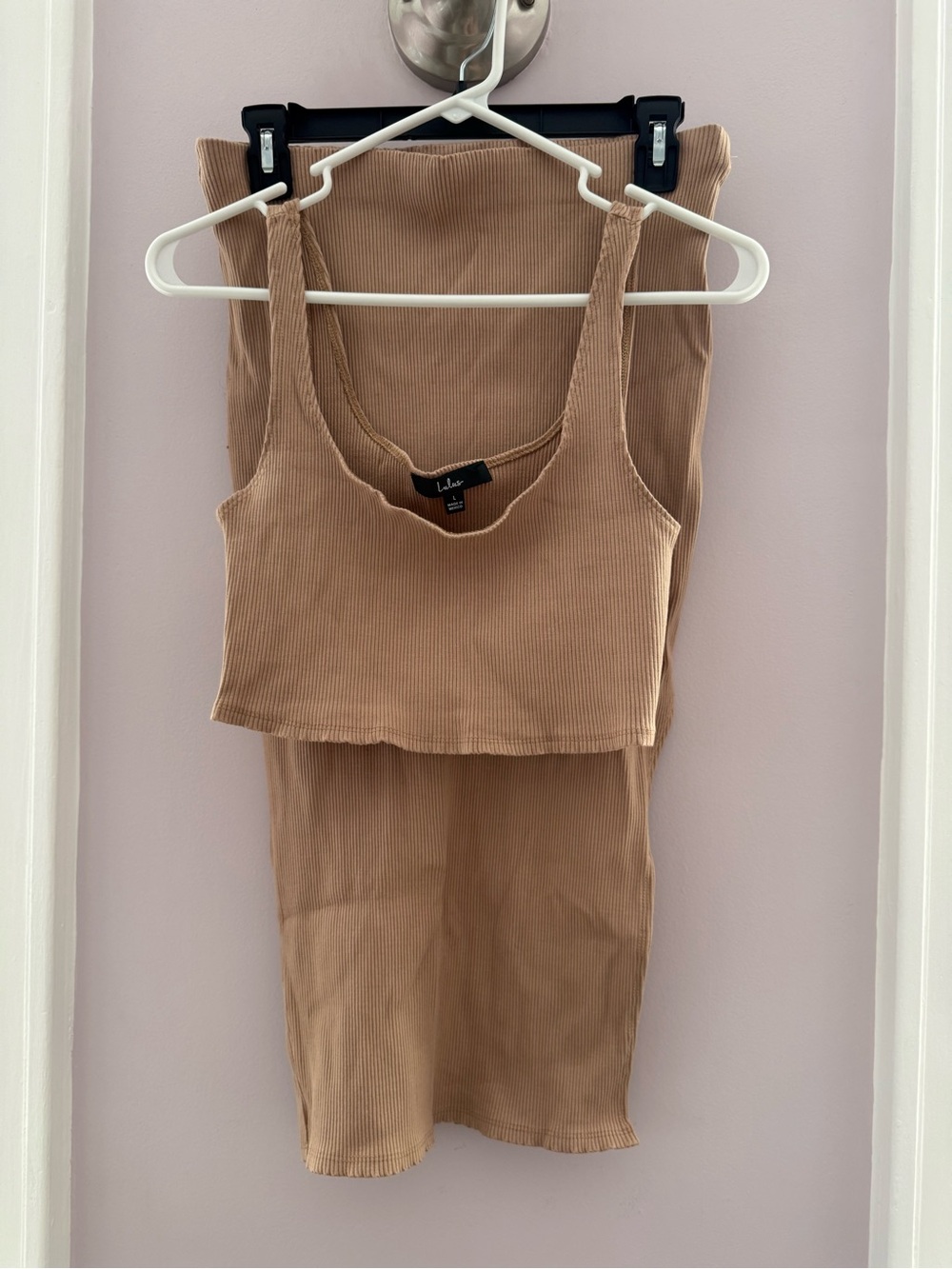 Lulu's Ribbed Midi Skirt & Cropped Tank Set in Camel